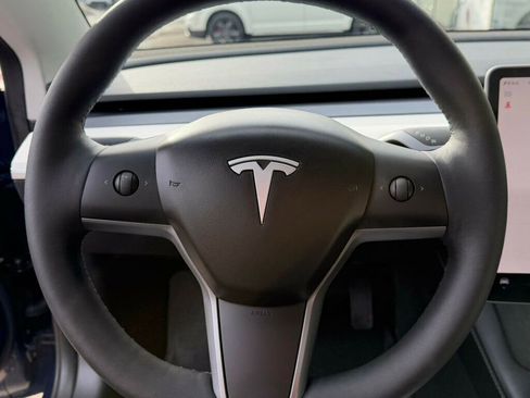 Used 2022 Tesla Model 3 image 13
