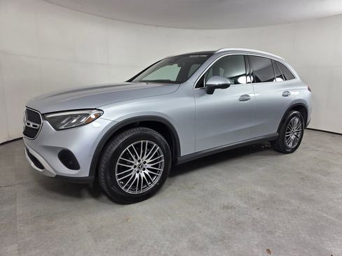 Certified 2025 Mercedes-Benz GLC 300 image 8