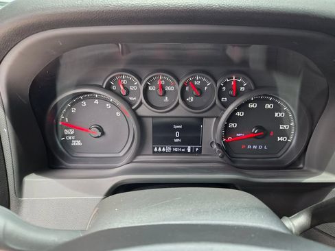 Used 2025 Chevrolet Silverado 1500 Custom Trail Boss AWD/4WD image 28