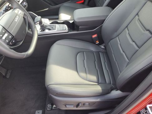 New 2026 Kia Sportage SX image 28