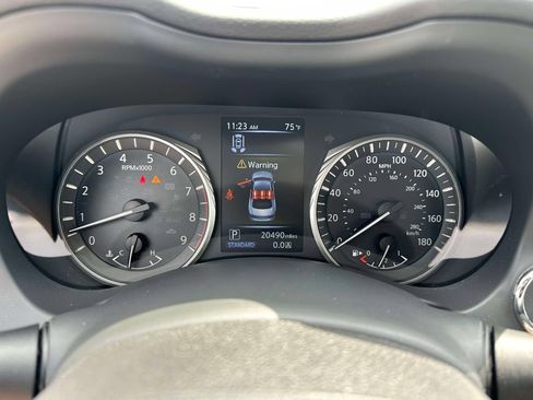 Used 2023 INFINITI Q50 Luxe AWD/4WD image 40