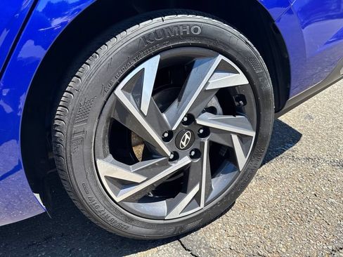 Certified 2025 Hyundai Elantra Sport FWD image 31