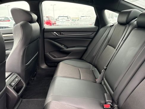 Used 2021 Honda Accord Sport image 15