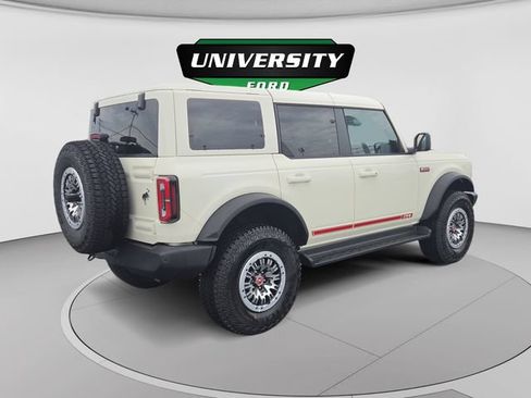 New 2026 Ford Bronco Outer Banks w/ Sasquatch Package AWD/4WD image 3