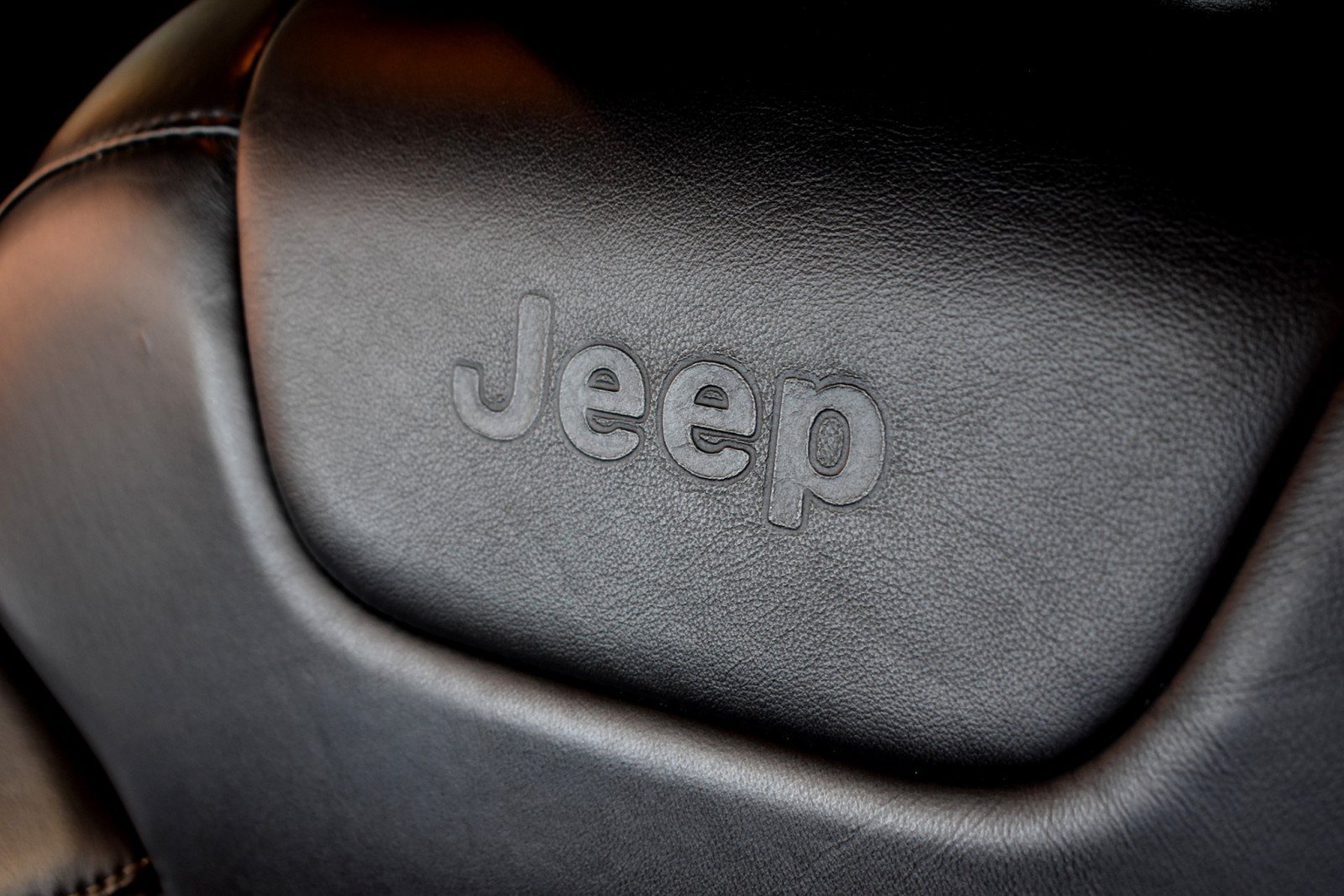 Used 2017 Jeep Cherokee Limited AWD/4WD image 22