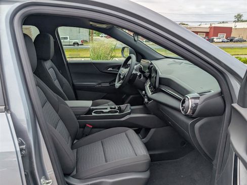 New 2026 Chevrolet Equinox LT image 6