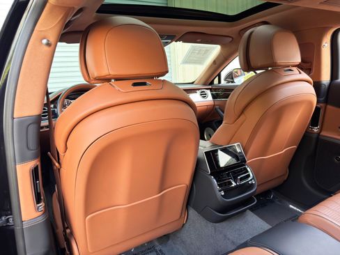 Used 2023 Bentley Flying Spur Azure AWD/4WD image 56