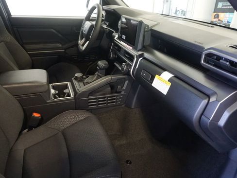 New 2026 Toyota 4Runner SR5 AWD/4WD image 23