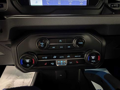 Used 2023 Ford Bronco Black Diamond AWD/4WD image 16
