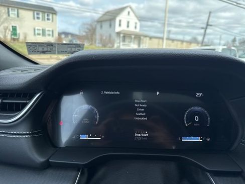 Used 2023 Jeep Grand Cherokee Altitude image 21