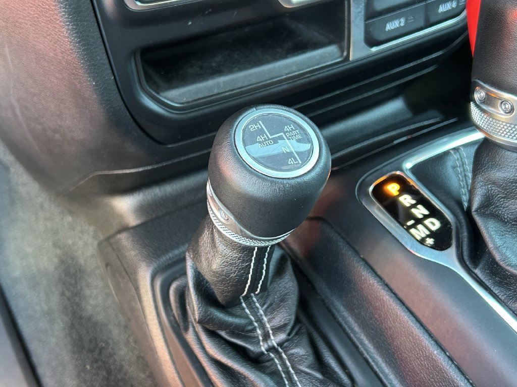 Used 2023 Jeep Wrangler Unlimited Sahara w/ Cold Weather Group AWD/4WD image 25