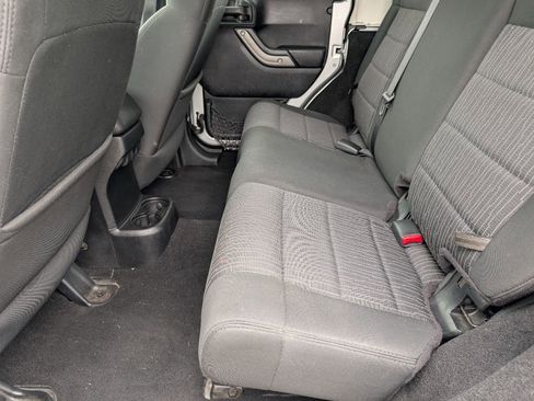 Used 2012 Jeep Wrangler Unlimited Sport image 10