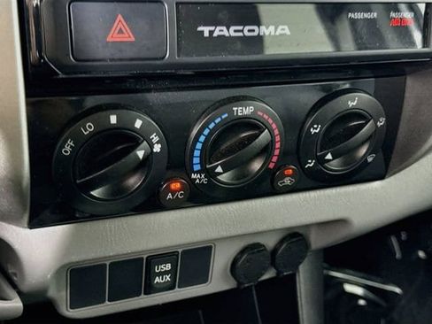 Used 2015 Toyota Tacoma PreRunner w/ TRD Off-Road Package RWD image 16