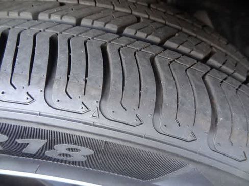 Used 2024 Toyota Camry SE image 18