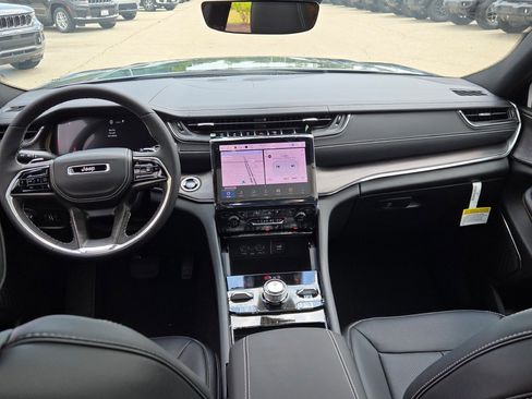 New 2025 Jeep Grand Cherokee L Overland w/ Trailer Tow Package image 21