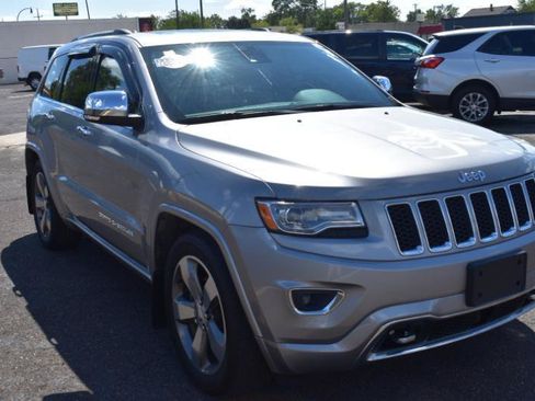 Used 2014 Jeep Grand Cherokee Overland w/ Advanced Technology Group AWD/4WD image 2