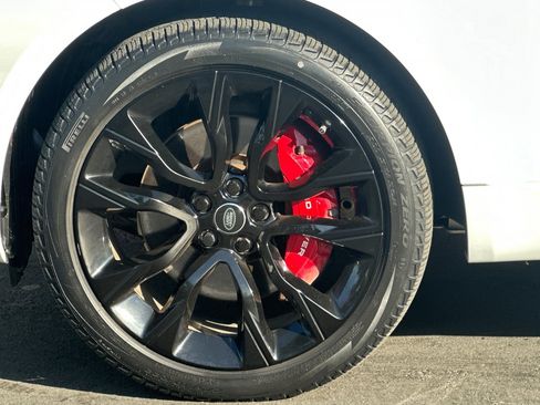 Used 2020 Land Rover Range Rover Sport HST image 27