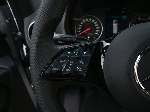 Used 2025 Mercedes-Benz Sprinter 2500 image 10