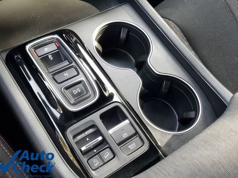 Used 2024 Honda Pilot Sport image 25