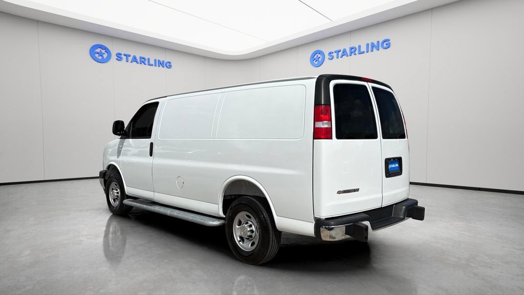 Used 2025 Chevrolet Express 2500 w/ Driver Convenience Package RWD image 5