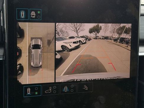 Used 2025 GMC Acadia Elevation image 18