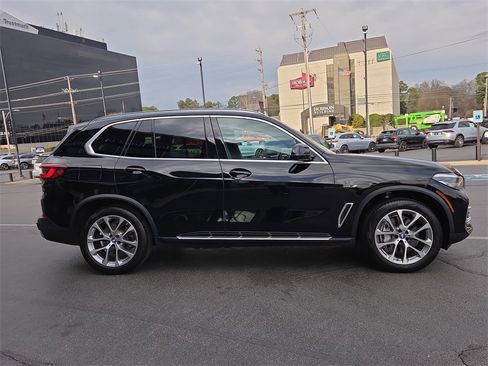 Used 2023 BMW X5 xDrive45e image 6