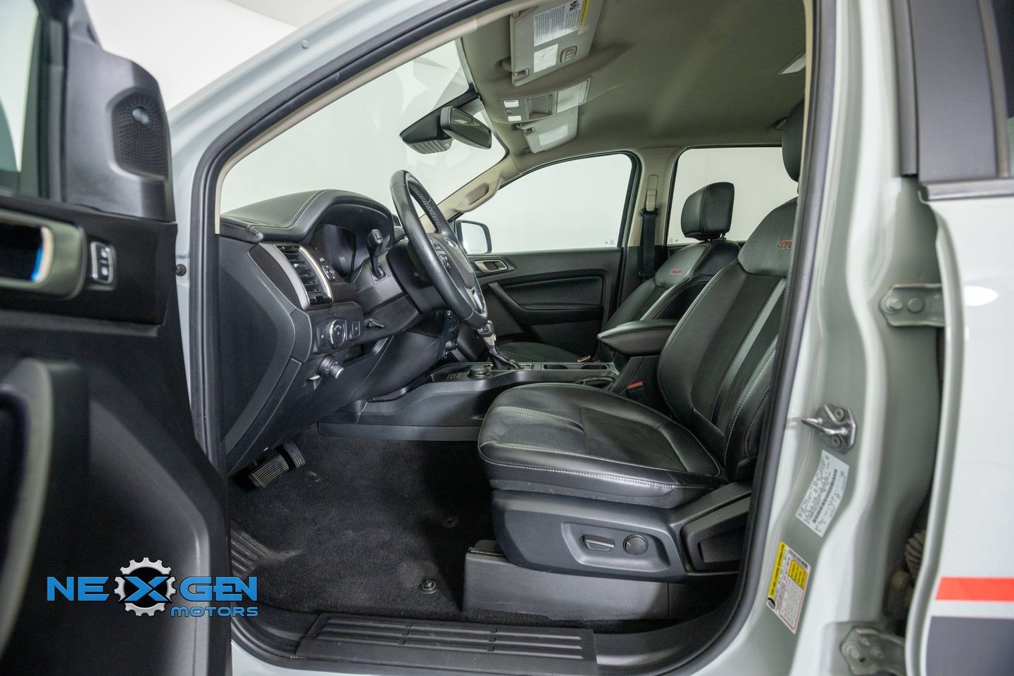 Used 2022 Ford Ranger Lariat w/ Tremor Off-Road Package AWD/4WD image 12