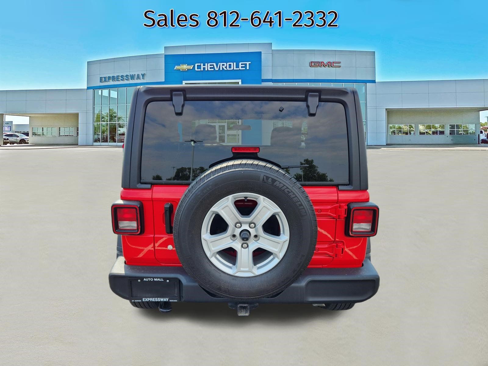 Used 2019 Jeep Wrangler Sport AWD/4WD image 6