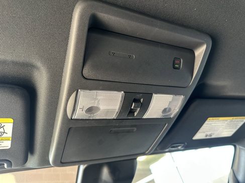 Used 2024 Nissan Frontier PRO-4X w/ Technology Package image 28