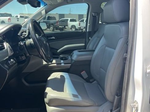 Used 2018 Chevrolet Suburban LT AWD/4WD image 33