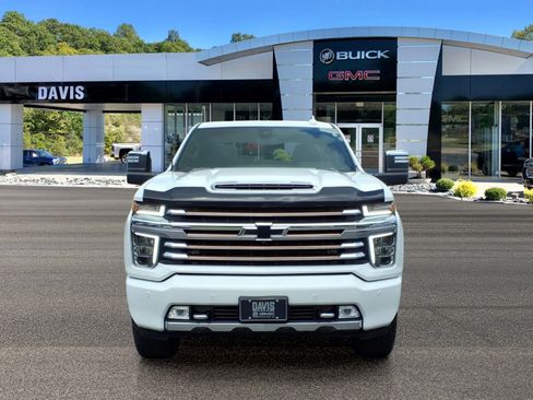 Used 2022 Chevrolet Silverado 2500 High Country AWD/4WD image 2