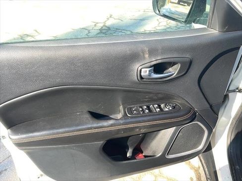 Certified 2018 Jeep Compass Limited w/ Navigation Group image 13