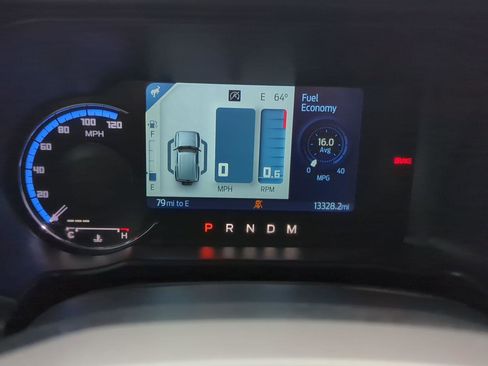 Used 2024 Ford Bronco Badlands image 16