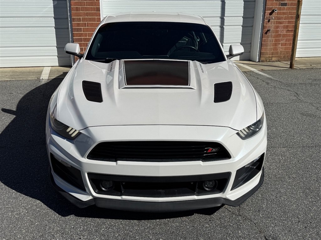 Used 2017 Ford Mustang GT Premium RWD image 13