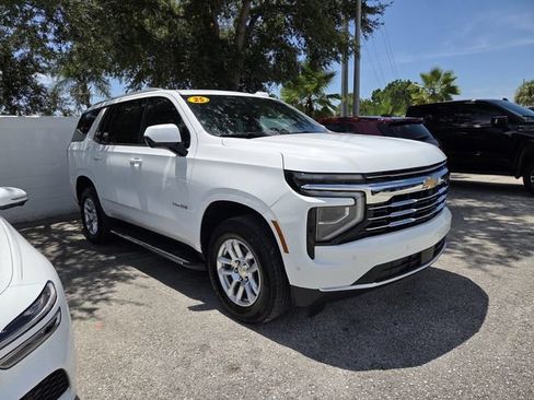 Used 2025 Chevrolet Tahoe LT RWD image 1