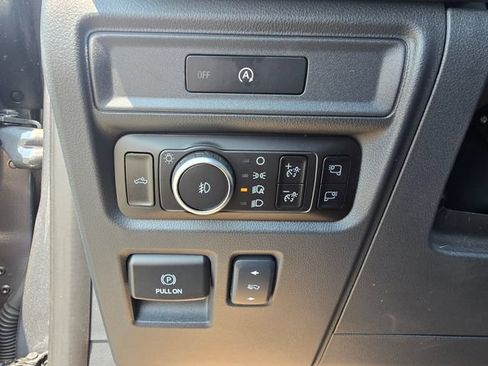 Used 2025 Ford F150 Lariat w/ Equipment Group 501A Mid AWD/4WD image 16