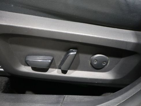 Used 2022 Mitsubishi Outlander SEL image 10