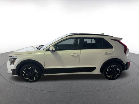 Used 2023 Kia Niro Wind image 10