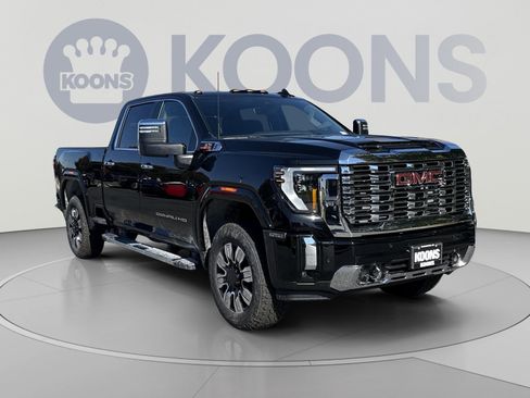 New 2026 GMC Sierra 2500 Denali w/ Denali Reserve Package AWD/4WD image 10
