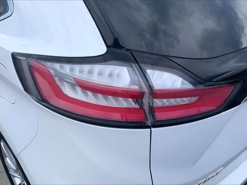 Used 2019 Ford Edge SEL w/ Equipment Group 201A FWD image 29