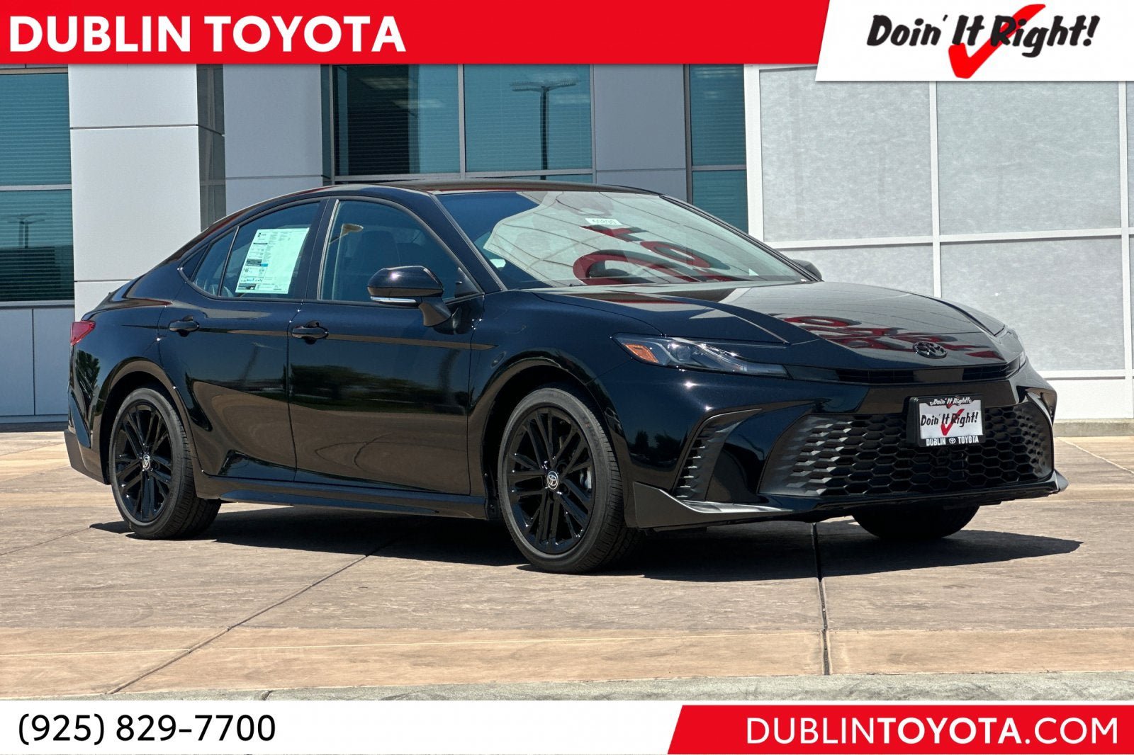 New 2026 Toyota Camry SE FWD image 1