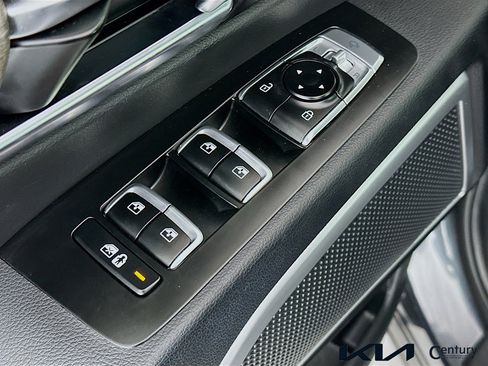 Certified 2022 Kia Telluride EX w/ EX Premium Package image 18