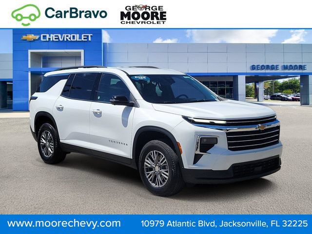 Certified 2026 Chevrolet Traverse LT w/ Driver Confidence Package FWD image 1