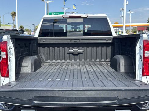 Used 2021 Chevrolet Silverado 1500 LT Trail Boss w/ Convenience Package II AWD/4WD image 30