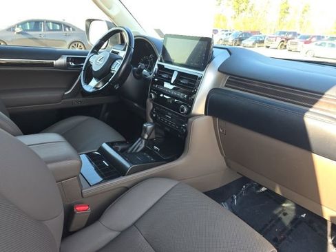 Used 2022 Lexus GX 460 Premium image 21