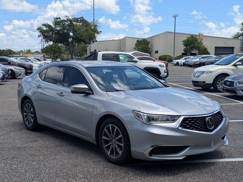 Used 2018 Acura TLX FWD image 3