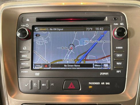 Used 2013 GMC Acadia Denali image 3