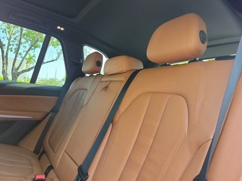 Used 2022 BMW X5 sDrive40i RWD image 16