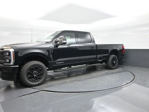 New 2026 Ford F350 Lariat w/ Black Appearance Package image 20