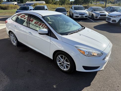 Used 2018 Ford Focus SE image 7
